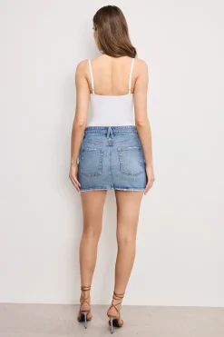 good 90s mini skirt