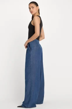 pleated high waisted wide leg trouser
