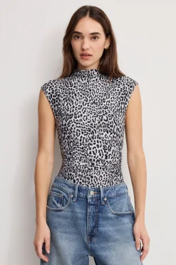 weightless sculpting bodysuit